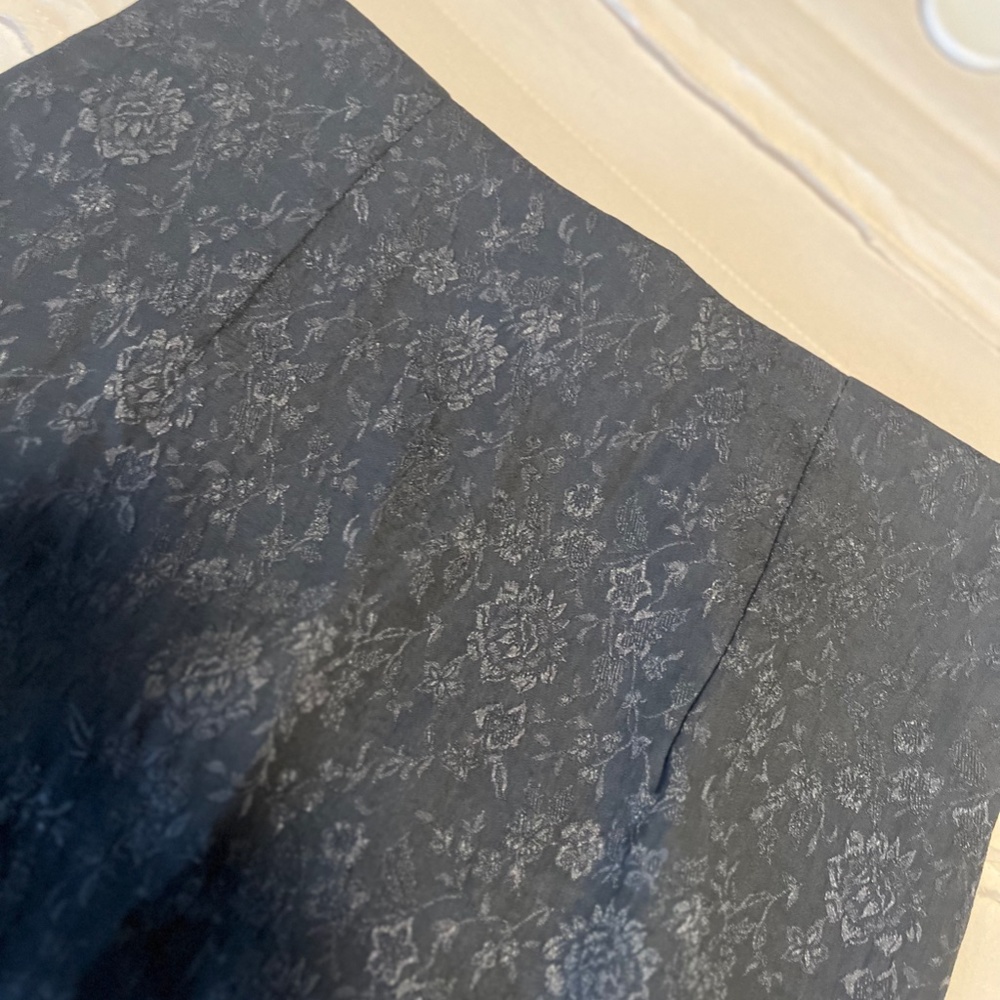 Skirt - Picture 3 of 7